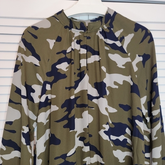 BANANA REPUBLIC Green Camo Mini Dress Long Sleeve Drop Waist Women Small V Neck - Picture 7 of 10